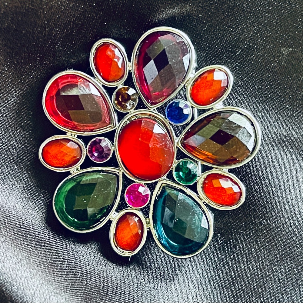 Vintage Multi-Colored Gem Brooch In Silver Setting